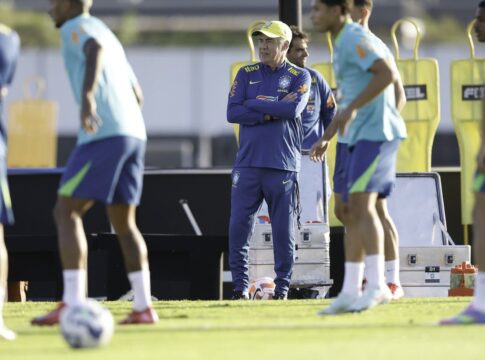 carlo-ancelotti-comanda-o-primeiro-treino-da-selecao-brasileira