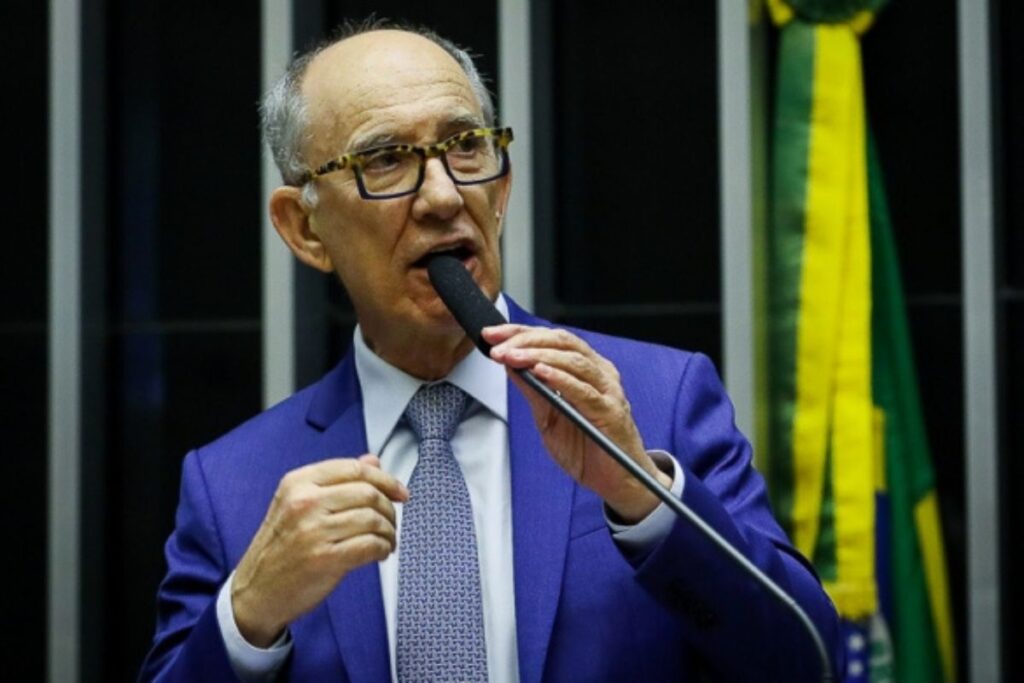 rui-falcao:-pt-reconheceu-vitoria-de-maduro-e-governo-lula,-nao