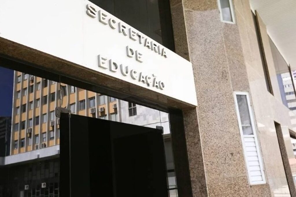 por-risco-de-vazamento-de-informacao,-tcdf-questiona-ponto-na-educacao