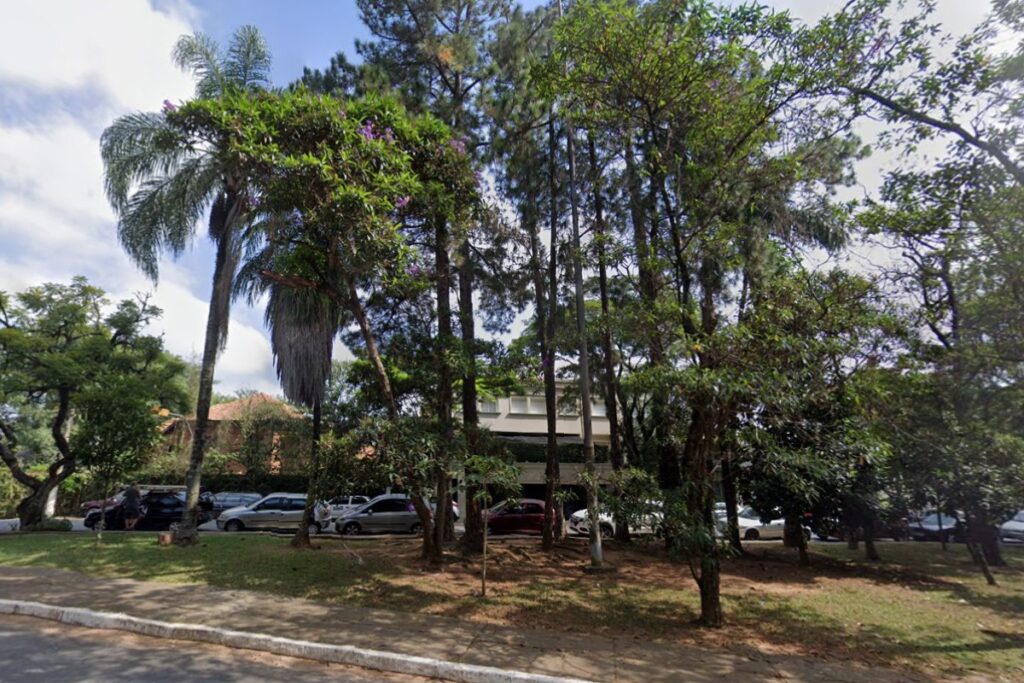 dois-gcms-sao-baleados-ao-evitar-invasao-de-casa-em-bairro-nobre-de-sp