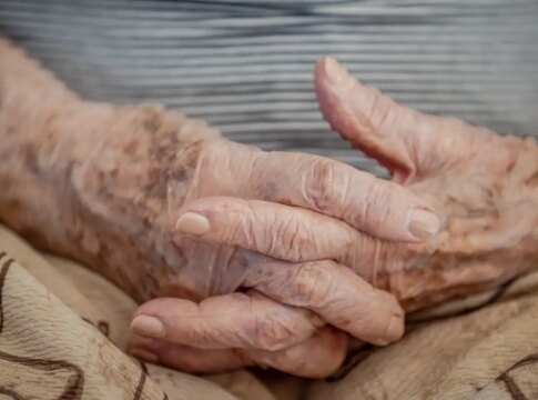 demencia-em-idosos-hospitalizados-nao-e-percebida-em-ate-50%-dos-casos