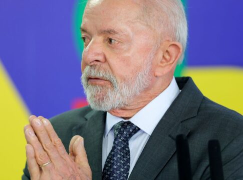 fraudes-no-inss:-lula-diz-que-regras-afrouxaram-no-governo-passado