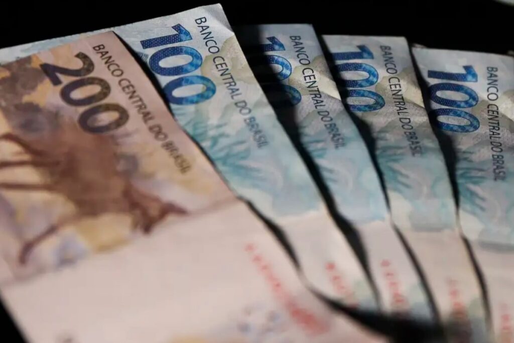 governo-adia-prazo-de-pagamento-do-iof-em-planos-de-seguro-de-vida