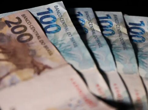 governo-adia-prazo-de-pagamento-do-iof-em-planos-de-seguro-de-vida