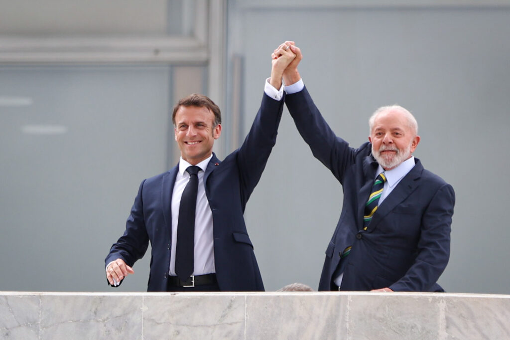 lula-desembarca-em-paris-nesta-quarta-para-viagem-oficial;-veja-agenda