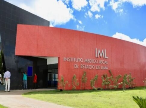 jovem-e-executado-dentro-de-casa-por-10-homens-armados-em-maceio