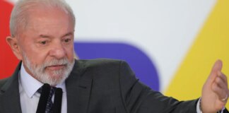 lula-chega-a-paris-para-visita-de-estado-e-encontro-com-empresarios