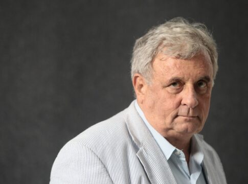 morre-edmund-white,-referencia-da-literatura-gay,-aos-85-anos