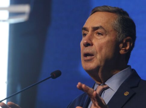 barroso-nega-que-stf-legisle-sobre-responsabilizacao-das-redes-sociais