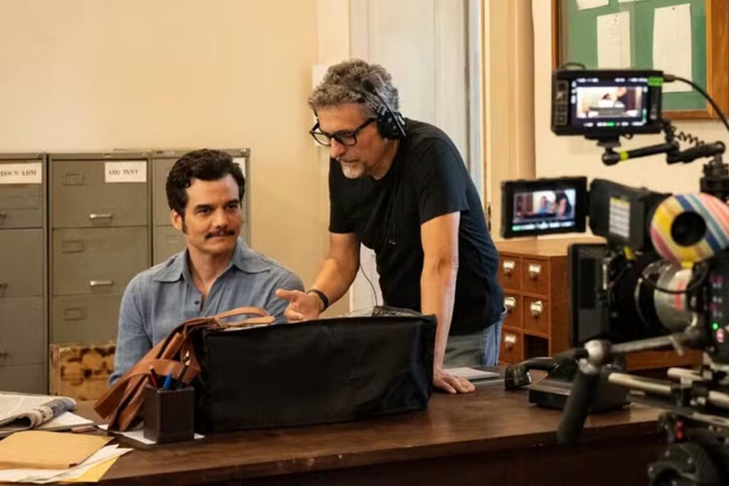 diretor-revela-quando-o-agente-secreto-deve-estrear-no-brasil:-veja