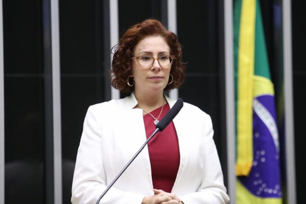 relembre-por-que-carla-zambelli-foi-condenada-pelo-stf
