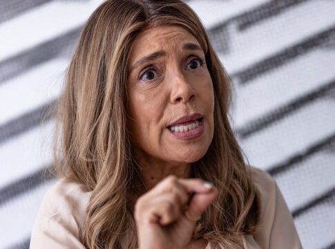 vereadora-do-novo-relata-ameaca-de-atentado-a-faca-na-camara-de-sp