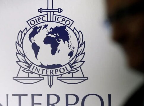 pf-pede-inclusao-de-zambelli-na-lista-de-procurados-da-interpol