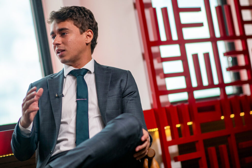 nikolas-se-manifesta-sobre-prisao-de-zambelli-decretada-por-moraes