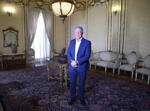 veja-a-integra-da-entrevista-do-governador-do-es,-renato-casagrande