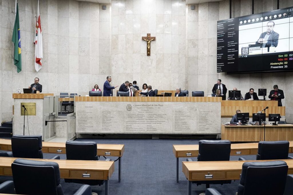 cassacoes-em-massa-podem-fortalecer-esquerda-e-dificultar-gestao-nunes