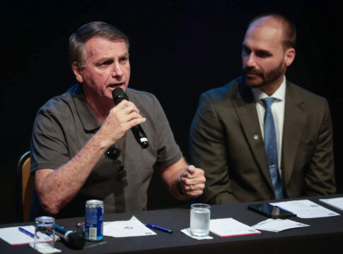 o-que-bolsonaro-vai-dizer-a-pf-sobre-a-ajuda-ao-filho-eduardo-nos-eua