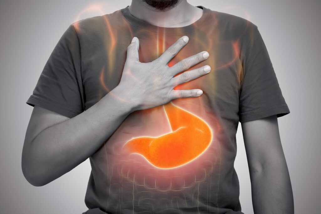 6-habitos-que-pioram-o-refluxo-e-como-evita-los,-segundo-nutricionista
