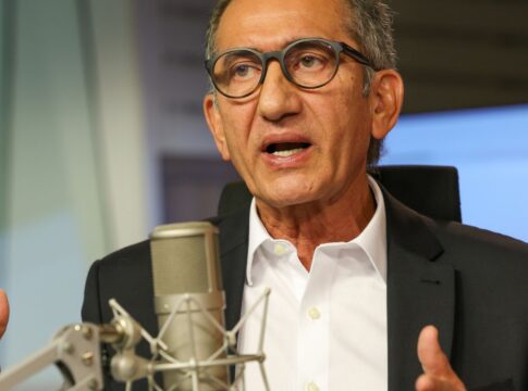 aguas-do-sao-francisco-irrigarao-terras-e-economia-local,-diz-ministro
