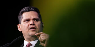 alcolumbre-diz-que-trabalhara-para-aumentar-o-numero-de-deputados