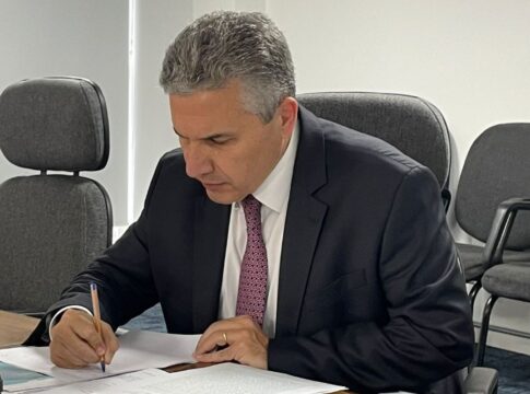 entidades-repudiam-inquerito-do-deic-contra-jornalista-do-metropoles