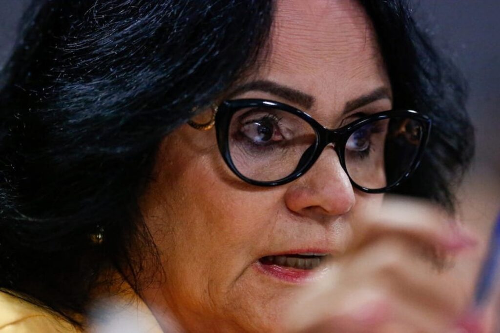 oposicao-planeja-arrastar-cpi-do-inss-ate-2026-para-“sangrar”-lula