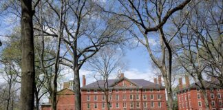 juiza-bloqueia-proibicao-de-trump-a-entrada-de-estrangeiros-em-harvard