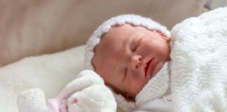 homem-bate-em-bebe-de-4-meses-apos-confundi-lo-com-reborn