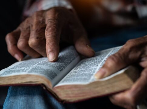 censo:-analfabetos-sao-maioria-catolicos-e-de-religioes indigenas