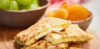 receita-de-pao-de-queijo-de-frigideira-pronto-em-10-minutos