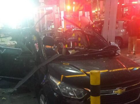 carro-explode-durante-abastecimento-em-posto-no-rio