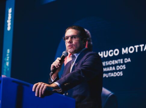 “a-maquina-publica-engorda,-enquanto-o-cidadao-emagrece”,-diz-motta