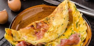 omelete-de-micro-ondas-nao-leva-oleo-e-fica-pronta-em-5-minutos