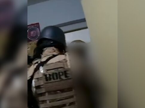 video-mostra-resgate-de-mulher-gravida-e-crianca-de-12-anos-no-df