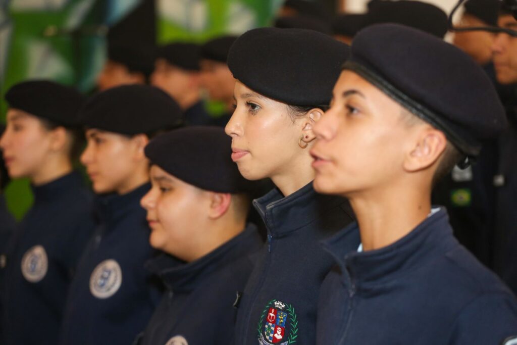mpsp-investiga-compra-de-uniforme-para-escolas-civico-militar-de-sp