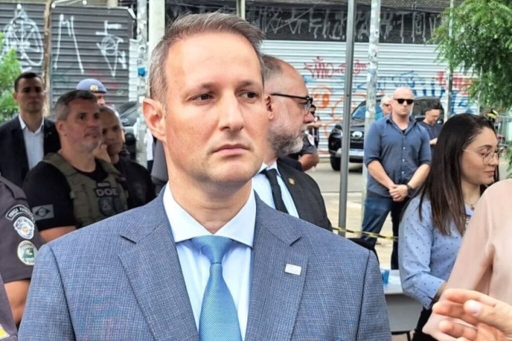 policia-de-derrite-leva-7-presos-sem-iml-e-bo-a-cadeia: “vai dar ruim”