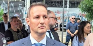 policia-de-derrite-leva-7-presos-sem-iml-e-bo-a-cadeia: “vai dar ruim”
