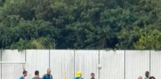 antes-de-treino-da-selecao,-ancelotti-participa-de-roda-de-“altinha”
