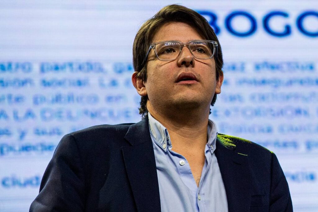 lideres-mundiais-rechacam-ataque-a-uribe:-“atentado-a-democracia”
