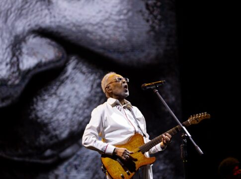 gilberto-gil-encanta-brasilia-com-show-da-turne-tempo-rei
