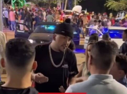 no-palco,-prefeito-cancela-show-de-dj-apos-quase-2h-de-atraso.-video