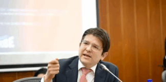 colombia:-esposa-de-pre-candidato-baleado-se-manifesta-apos-cirurgia