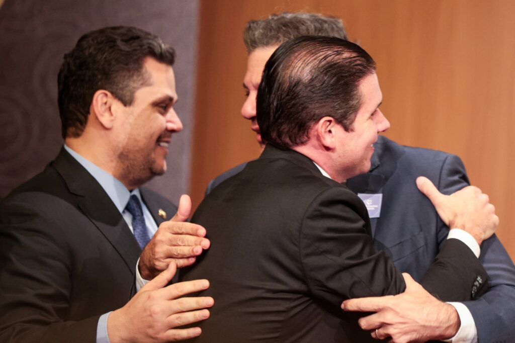 iof:-haddad-encontra-lideres-do-congresso-para-tentar-resolver-impasse