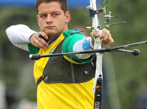 tiro-com-arco:-marcus-d’almeida-vence-etapa-turca-da-copa-do-mundo