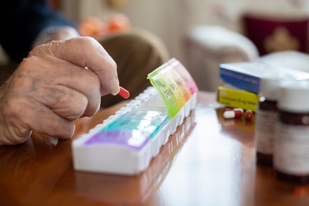 veja-os-riscos-do-uso-excessivo-de-medicamentos-por-idosos