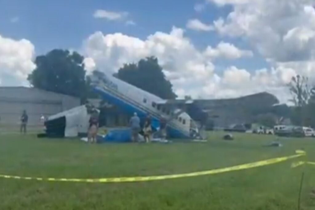 video:-veja-estado-de-aviao-usado-em-paraquedismo-que-caiu-nos-eua