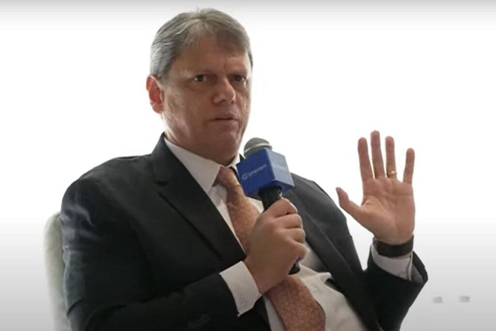 tarcisio-compara-ataque-contra-uribe-na-colombia-a-facada-de-bolsonaro