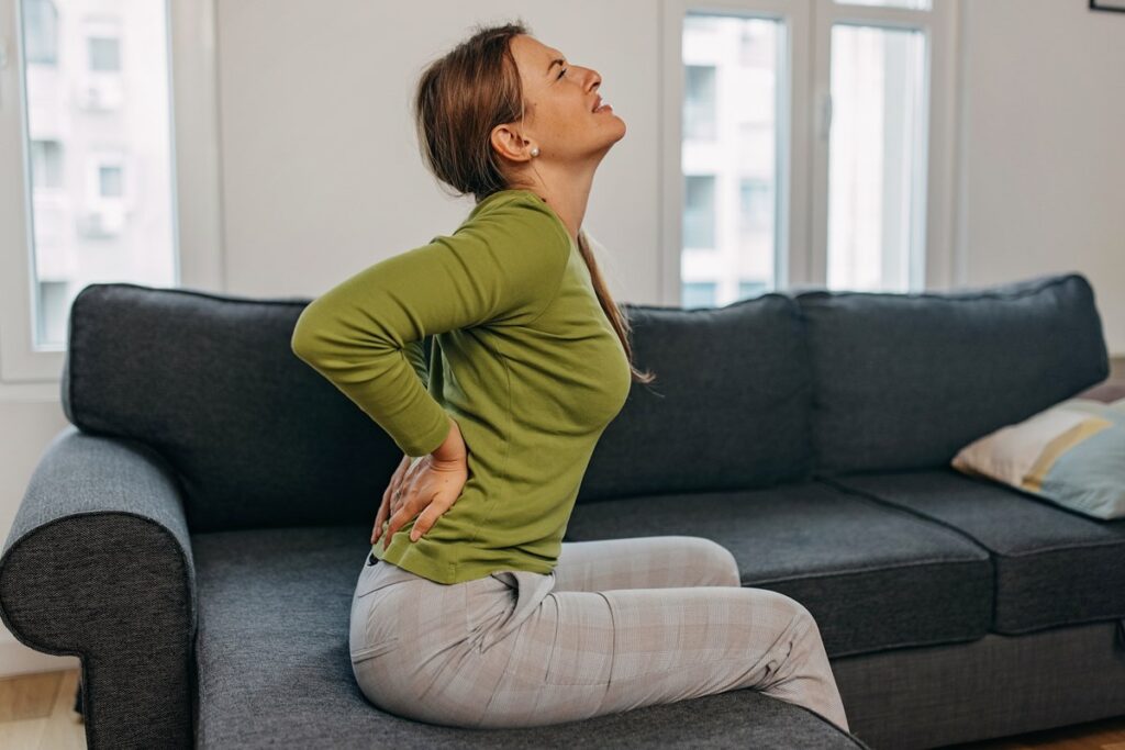 coluna-travada:-fisioterapeuta-diz-o-que-nao-fazer-ao-sentir-as-dores