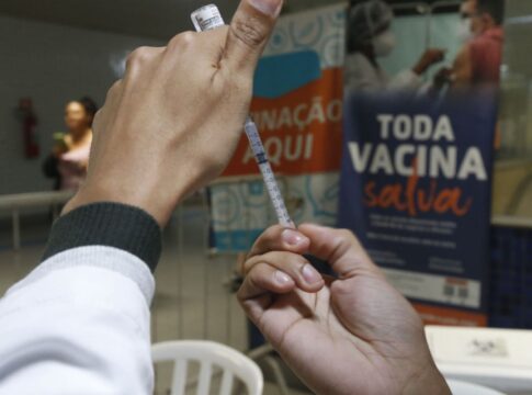 gripe:-sp-inicia-vacinacao-em-estacoes-e-terminais-nesta-segunda