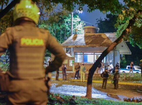 colombia-oferece-us$-730-mil-para-prender-mandante-de-atentado